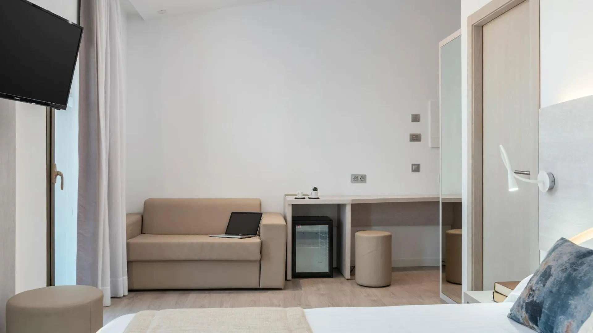 ****  Llaut Boutique Hotel (Adults Only) Can Picafort  İspanya